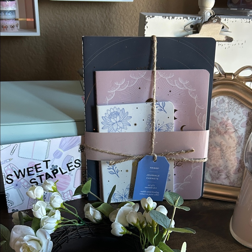 ✨Fringe Studio Pink Celestial Moon Floral Journal Trio Carnets🌙